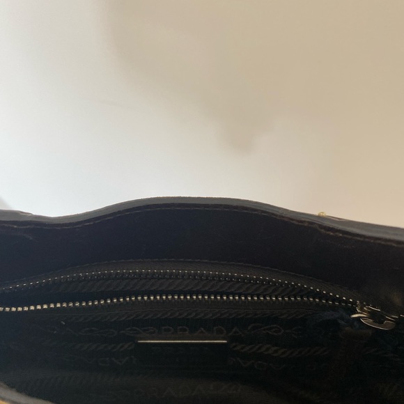Authentic Prada Leather Micro Crossbody - Picture 4 of 9